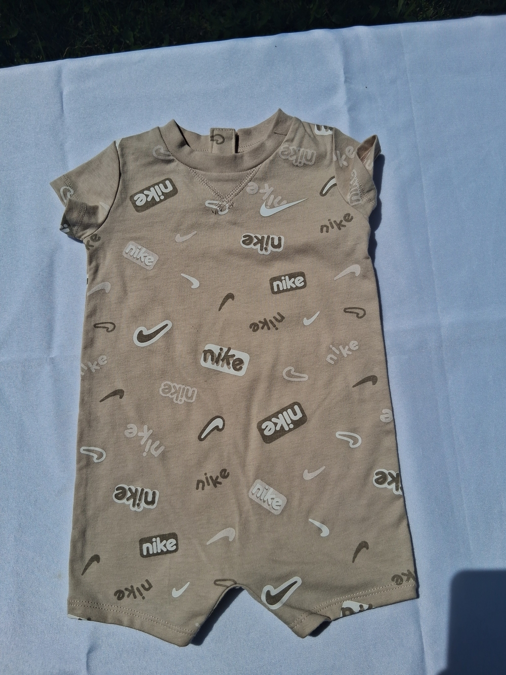Nike Beige Logo Print Short Sleeve Romper Size 6M